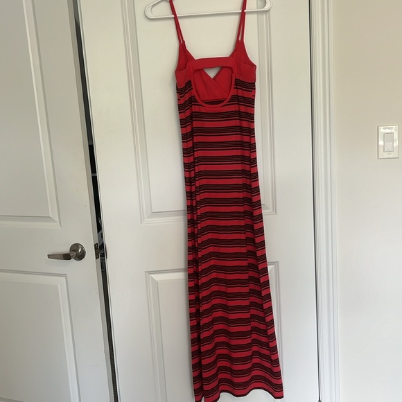 Pink and Black Maxi Dress with Padded Cups - Picture 6 of 6